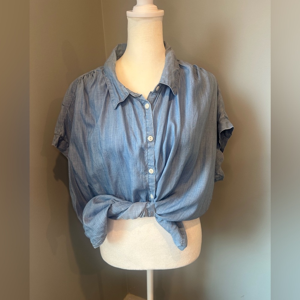 Casual Blue Button-Up Women’s Top